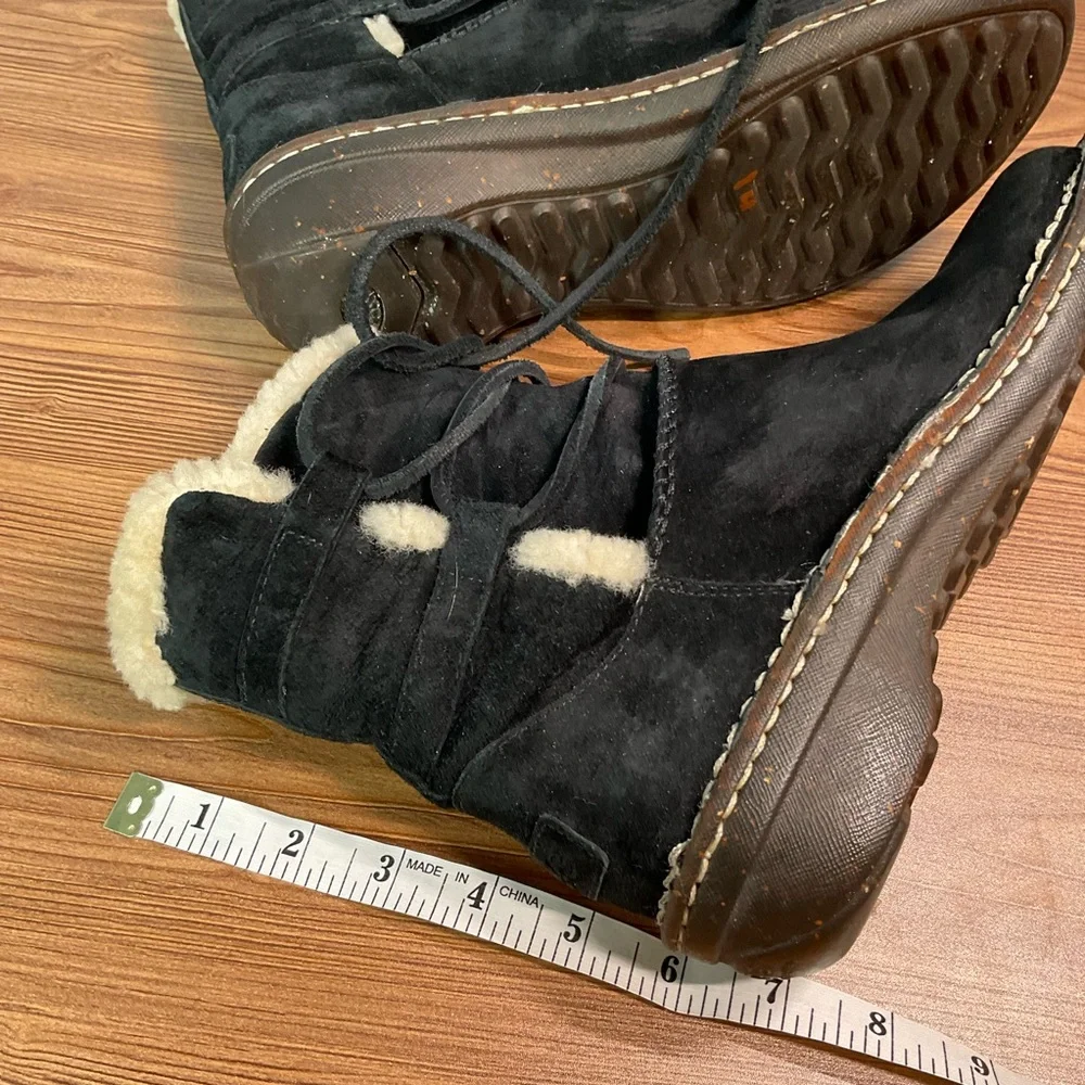 UGG Black Suede Winter Boots with Cream Lining size 8